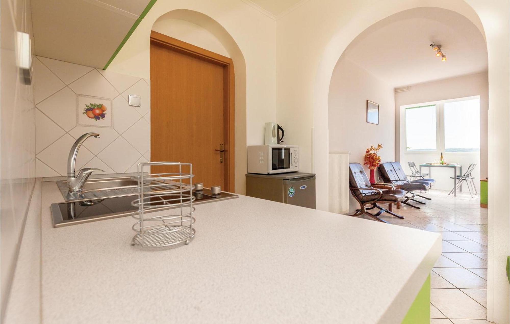 Beautiful Apartment In Crikvenica With Kitchen Экстерьер фото