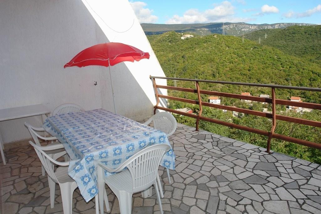 Beautiful Apartment In Crikvenica With Kitchen Номер фото